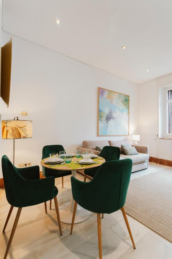 Ferienwohnung Bright And Cozy-1Bd 1Bth & 2Bd 1Bth- La Giralda Sevilla Exterior foto